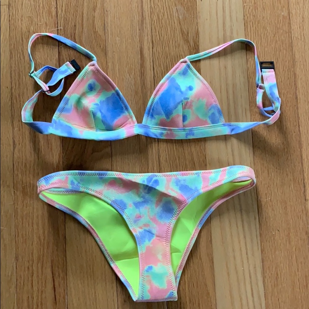 NWOT Triangl bikini